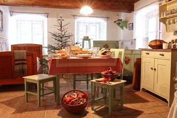 Štědrovečerní tabule v domku čp. 318, 2026. Foto: Pavel Bulena, Muzeum v přírodě Vysočina