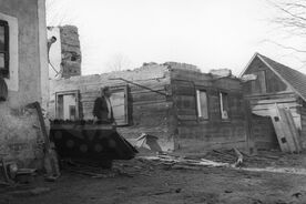 4_Demontáž fojtství před převozem do muzea, 1968 / Dismantling the reeve’s house before transport to the museum, 1968
