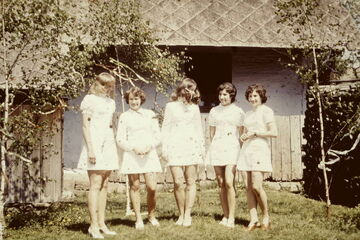 Z věnečku v Libkově, datace neznámá. Foto: František Kolář