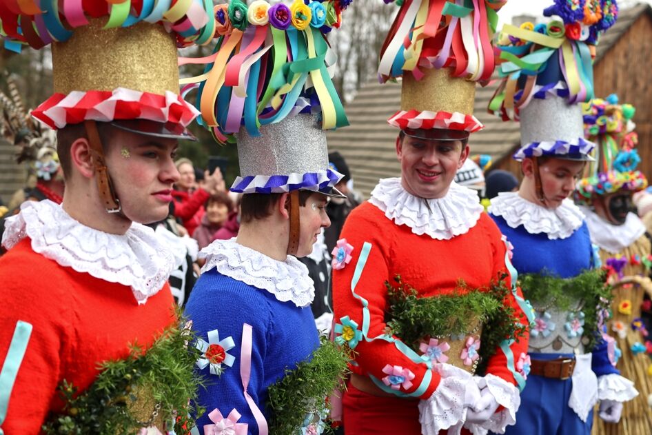 Masopust na Veselém Kopci v podání vesnické skupiny ze Studnice, 2024. Foto: Pavel Bulena, Muzeum v přírodě Vysočina