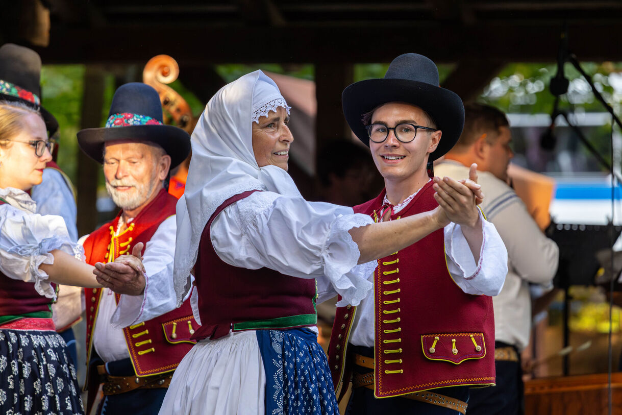 Odpoledne se souborem Bača