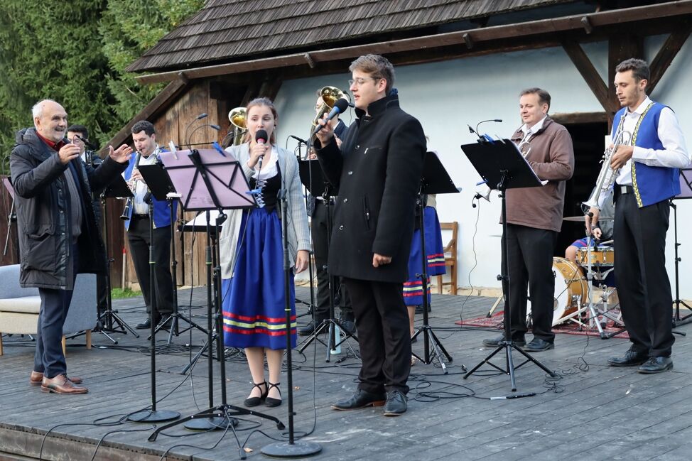 Pardubická muzika, dechový orchestr Konzervatoře Pardubice na Veselém Kopci, 2025. Foto: Pavel Bulena, Muzeum v přírodě Vysočina