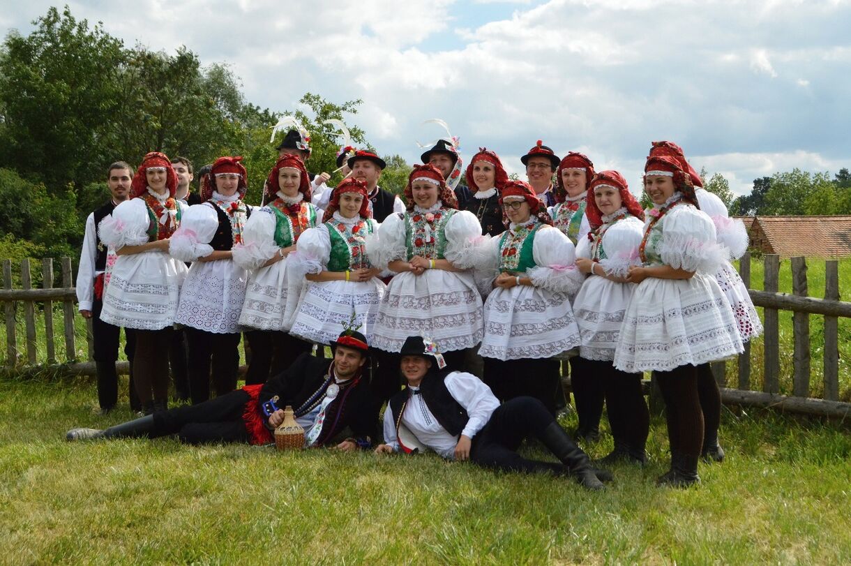 Odpoledne s folklorním souborem