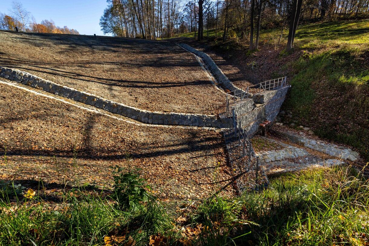 Dokončení projektu stabilizace skládky 